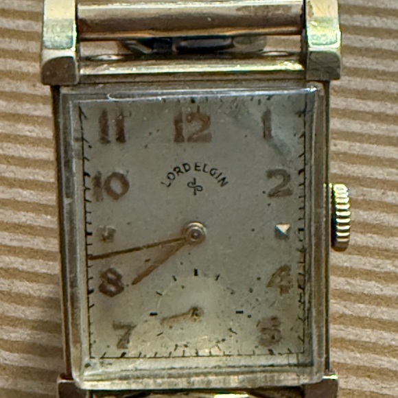 14K ! Vintage Lord Elgin Gold Rectangular Watch - Picture 2 of 4